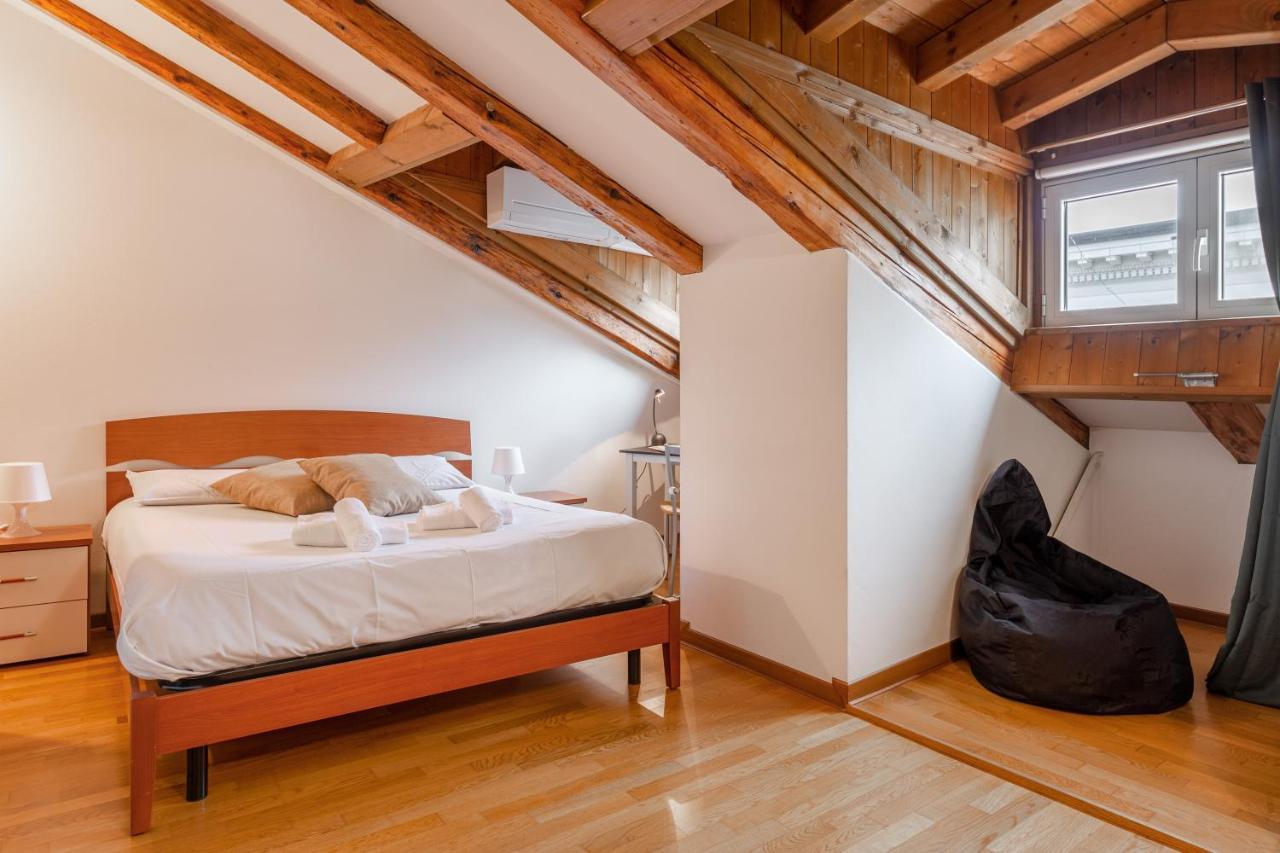 Rifugio Hemingway, Trieste Centro Con Parcheggio Luaran gambar